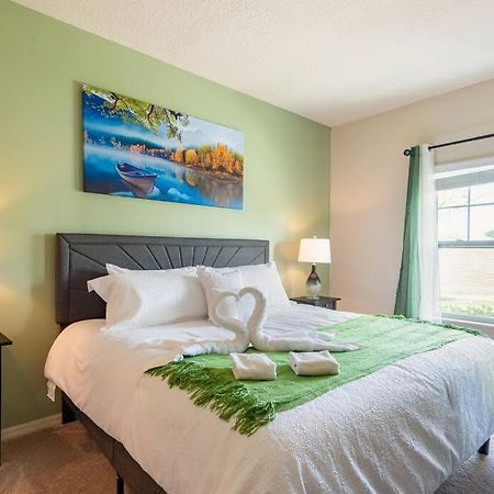 Super Comfy And Spacious 3 Bedroom 10 Minutes From Disney, With Major Shopping 4 Minutes Away Кіссіммі Екстер'єр фото