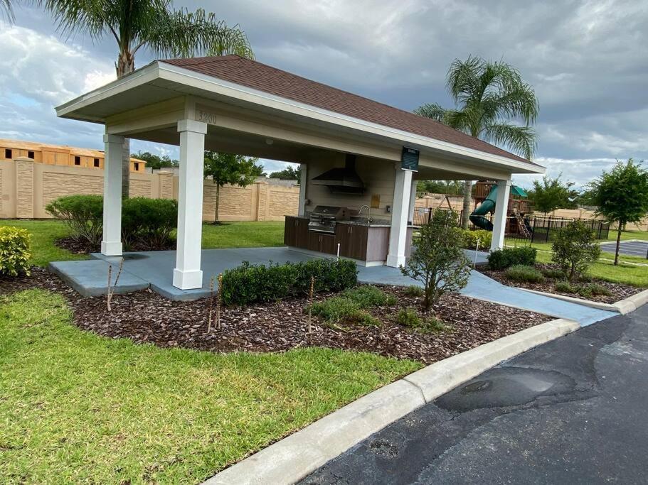 Super Comfy And Spacious 3 Bedroom 10 Minutes From Disney, With Major Shopping 4 Minutes Away Кіссіммі Екстер'єр фото