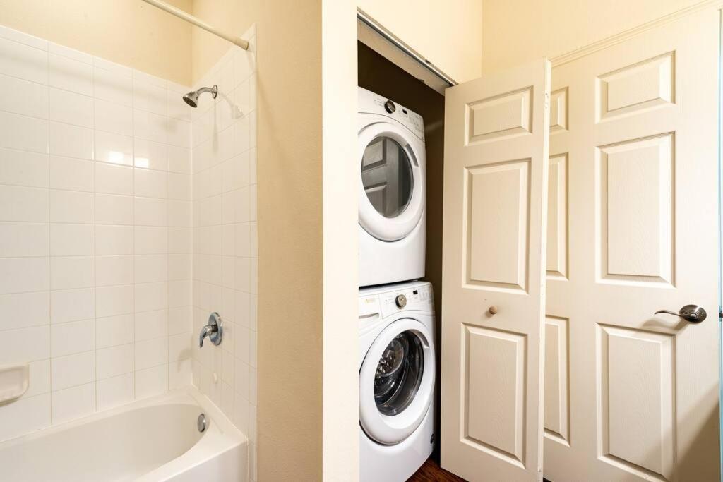 Super Comfy And Spacious 3 Bedroom 10 Minutes From Disney, With Major Shopping 4 Minutes Away Кіссіммі Екстер'єр фото