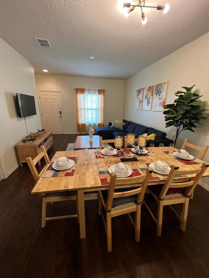 Super Comfy And Spacious 3 Bedroom 10 Minutes From Disney, With Major Shopping 4 Minutes Away Кіссіммі Екстер'єр фото