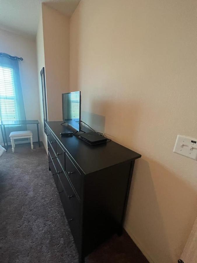 Super Comfy And Spacious 3 Bedroom 10 Minutes From Disney, With Major Shopping 4 Minutes Away Кіссіммі Екстер'єр фото